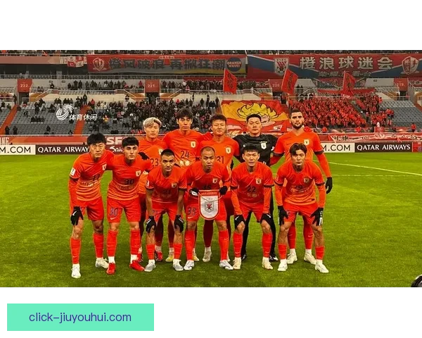 广岛三箭新球场首战喜迎胜利球迷热情高涨